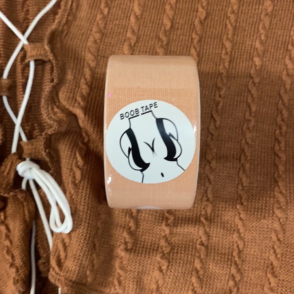 {BUNDLE} 👅 - Picture 4 of 6